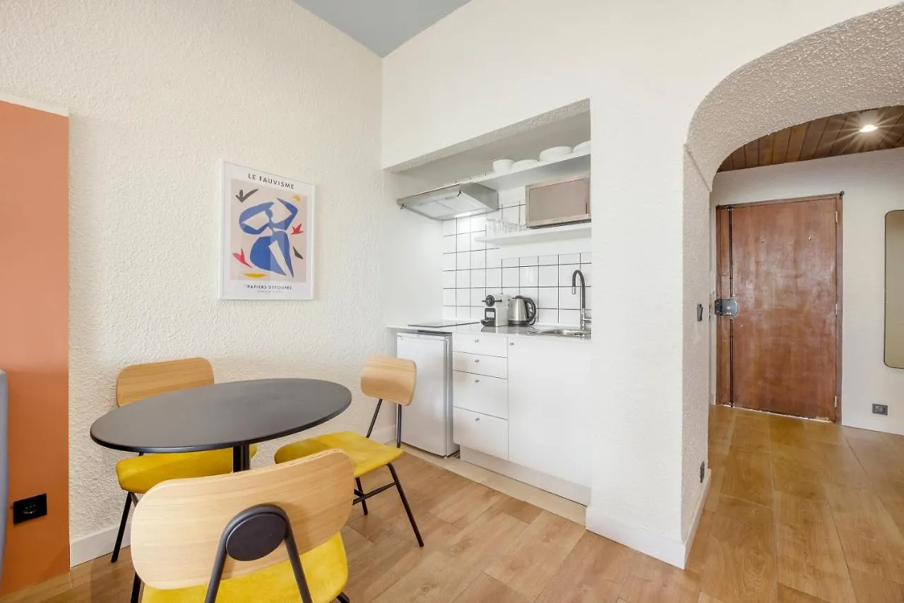 קסקאיס Amarelo Studio By Olala Homes 0*,  פורטוגל